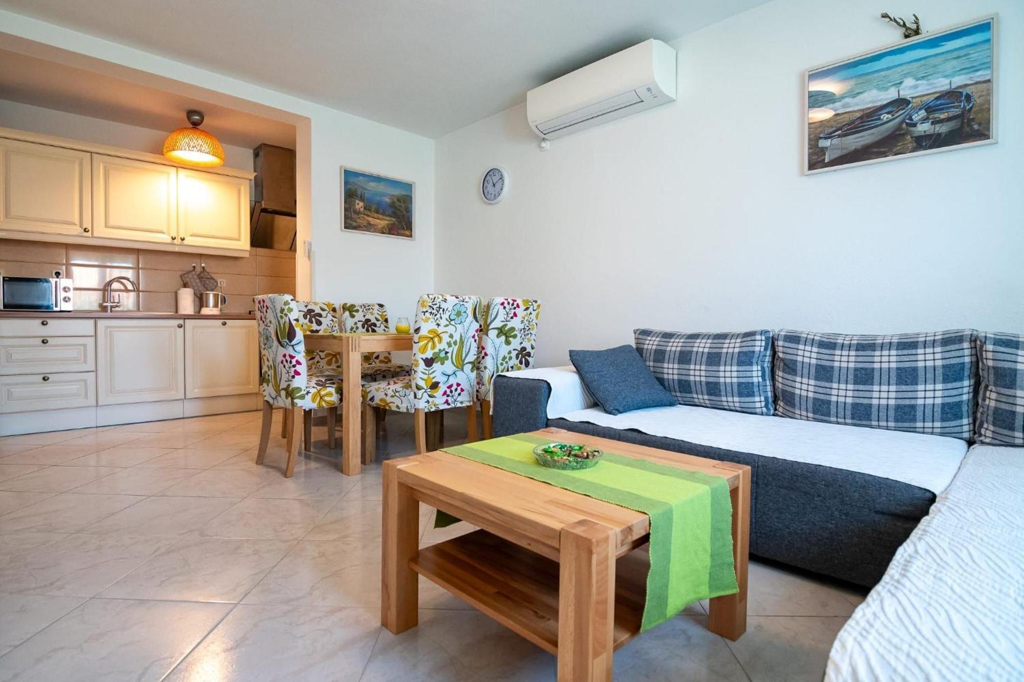Apartments Kaja Постира Экстерьер фото